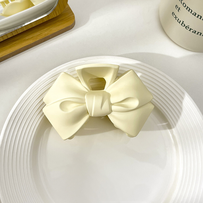 Milk Brown horquilla grande hacia atrás cabeza clip de pelo tocado de las mujeres principios de primavera de alto grado updo tiburón horquilla