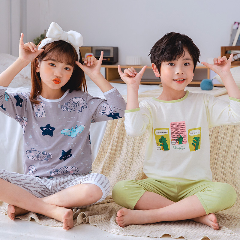 어린이 여름 3/4 슬리브 세트 소년과 소녀를위한 얇은 한국어 인쇄 에어컨 슈트 홈 의류 및 잠옷 2 피스 세트