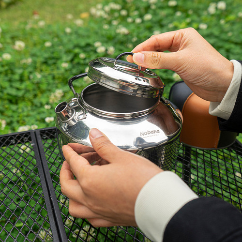 Outdoor camping large capacity 1.5L kettle 304 stainless steel picnic portable teapot self-driving camping coffee pot