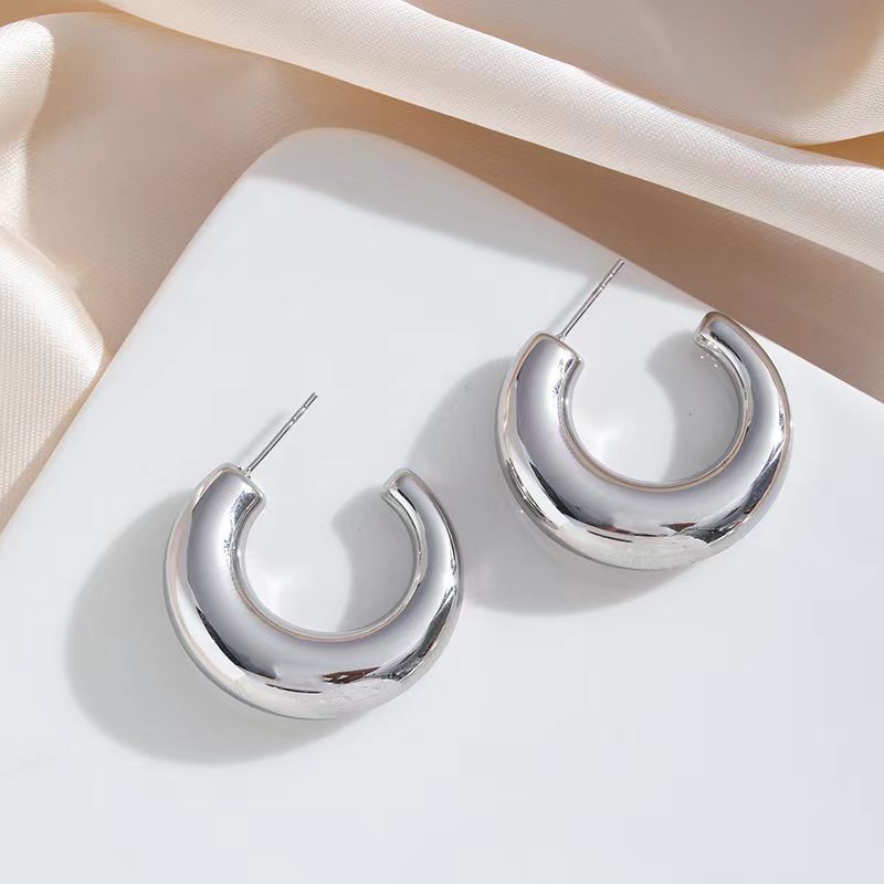Solid Color Pattern Women's Gender 1 Pair Simple Style Solid Color Plating Copper 18K Gold Plated Ear Studs