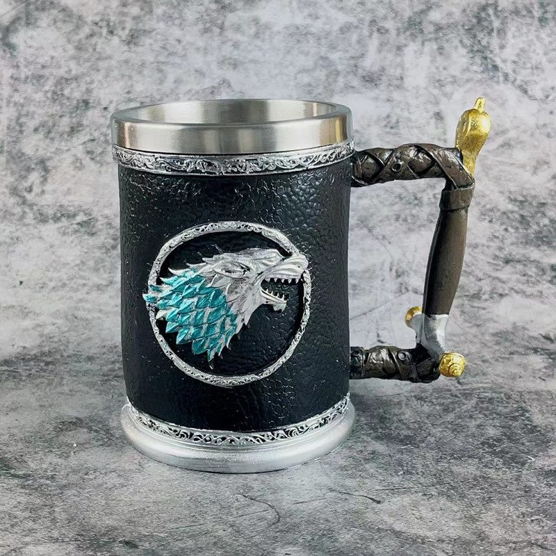 사자 머리 맥주 잔