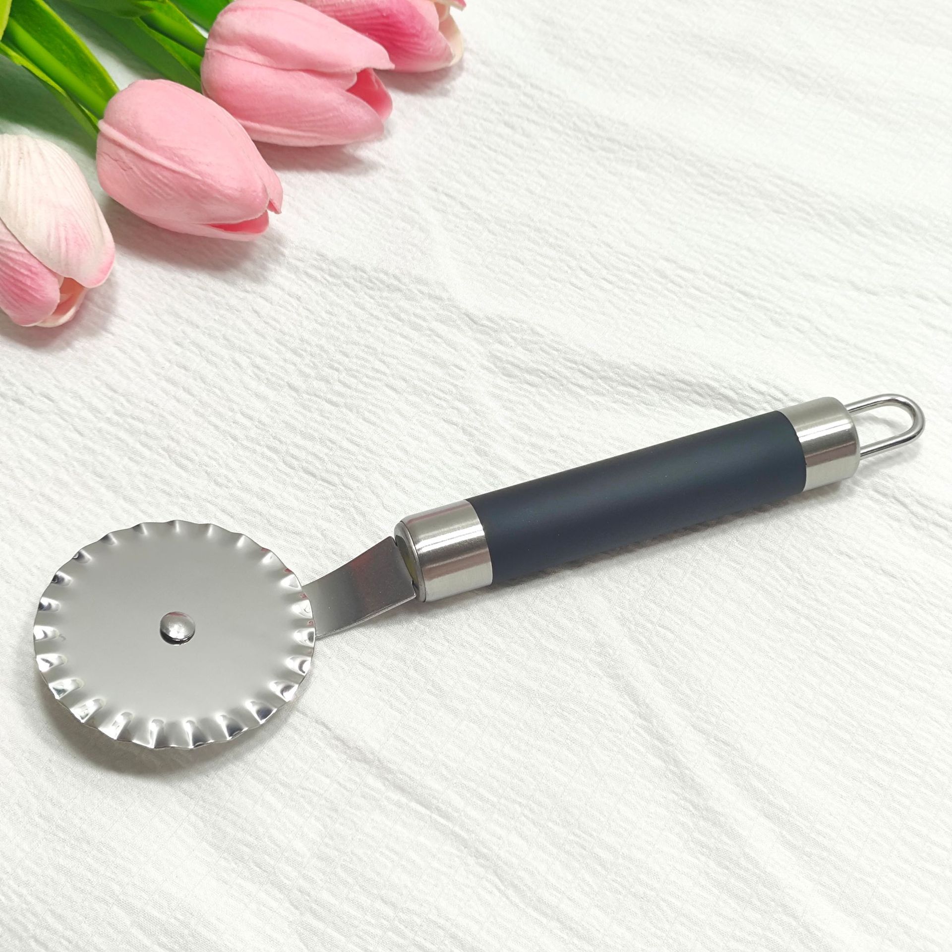 Cuchillo de relieve de acero inoxidable rodillo de encaje prensador de harina cuchillo de encaje cuchillo de corte de encaje de textura gadget de cocina