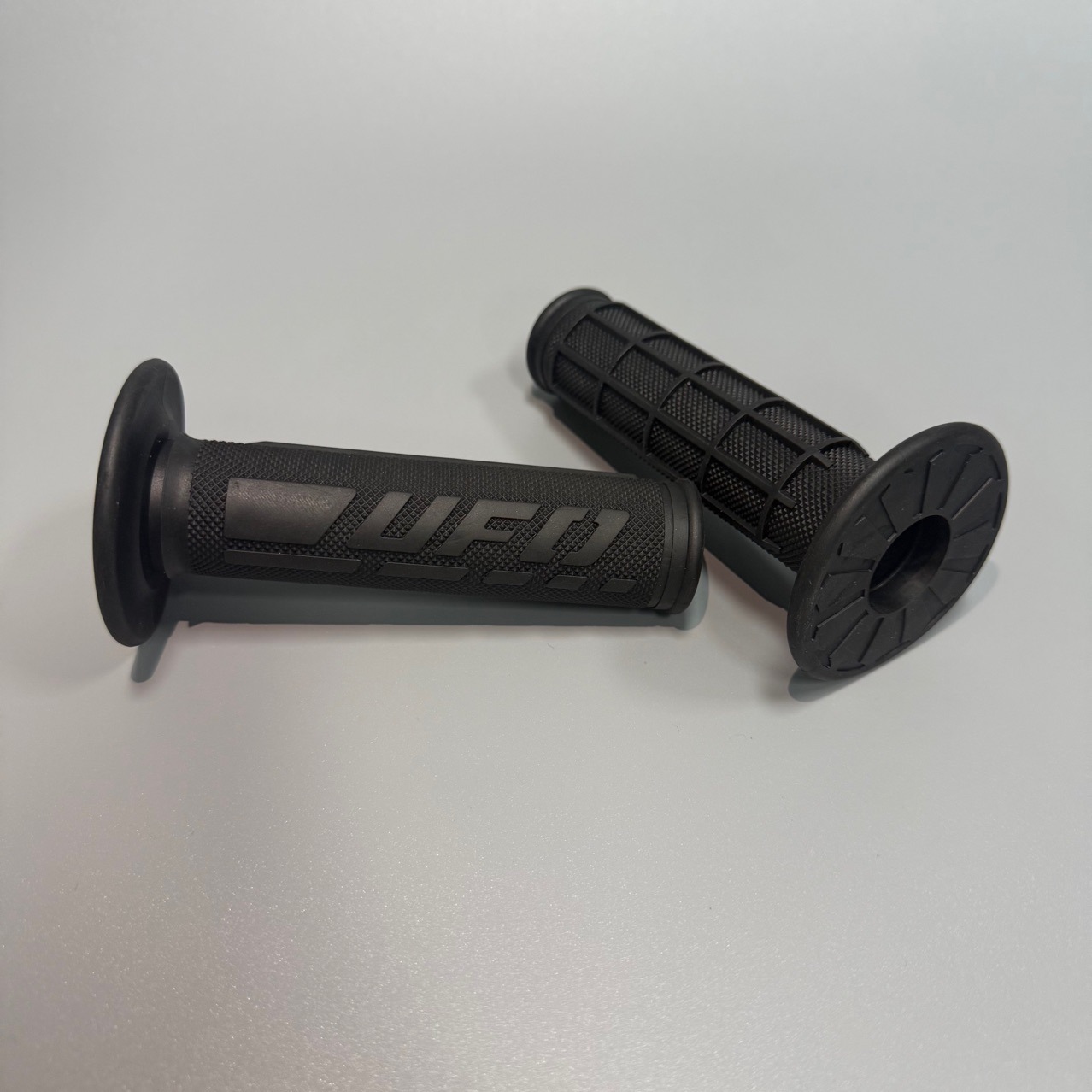 Motorcycle Off-Road Handlebar Grips Ufo Dual-Color Rubber Material Scooter Anti-Slip Wear-Resistant Honda Vario