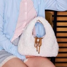 网红同款羊羔毛包包女毛绒手拎包复古链条三角饭团包单肩斜挎包