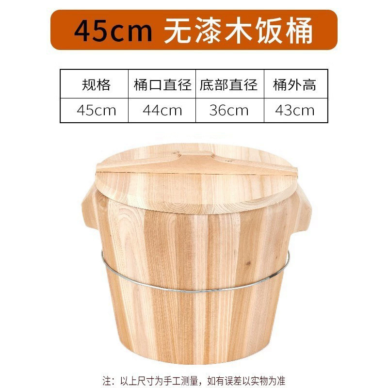 蒸しの宝のメーカーのもち米のご飯は露店の杉の砂のレトルトを並べて竹の大きい小さいサイズの木の商売の家庭用の蒸しご飯の樽を蒸します。|undefined