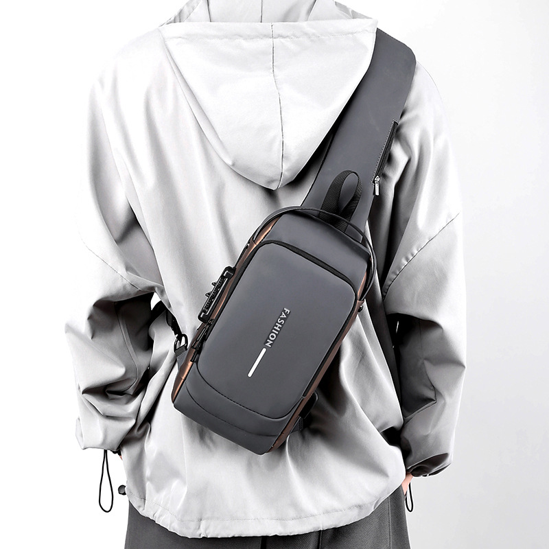 Bolso de pecho para hombres 2023 Amazon nuevo multi-funcional antirrobo bloqueo de contraseña bolso de hombro Bolso bandolera de moda para hombres