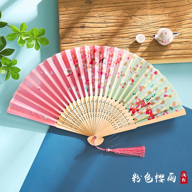 Ventilador Ventilador plegable Estilo chino Estilo antiguo Estilo japonés Mujer borla Verano Niños Plegable portátil Baile Hanfu Mini ventilador