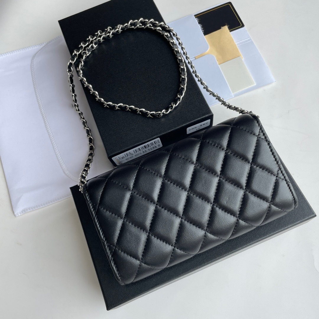 블랙 양가죽 실버 버클 올바른 단어