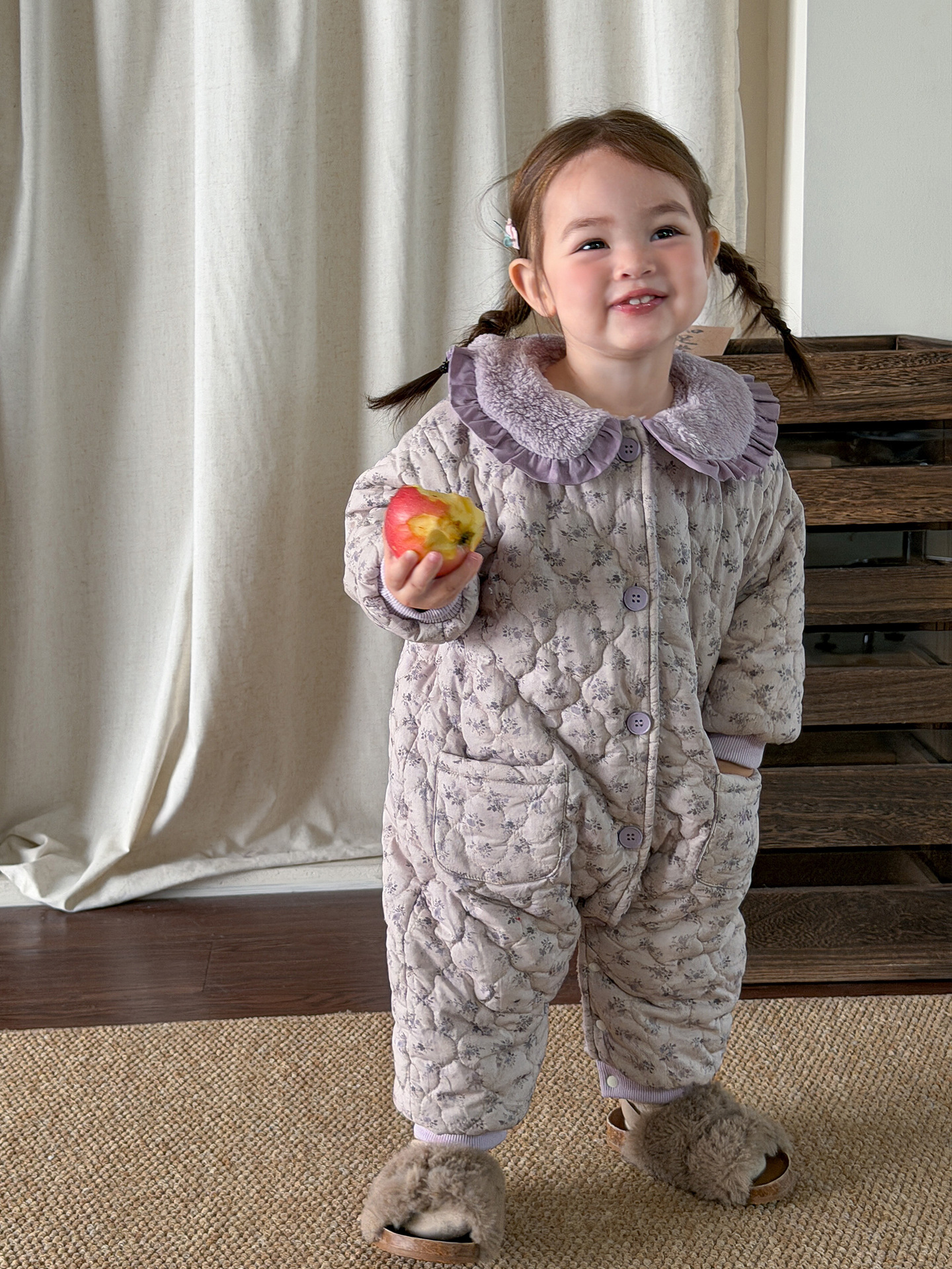 Sugar Pear ropa infantil ropa de invierno ropa de bebé 2025 algodón intercalado baby overcoat ropa de escalada ropa de salida ropa de pijama para niños