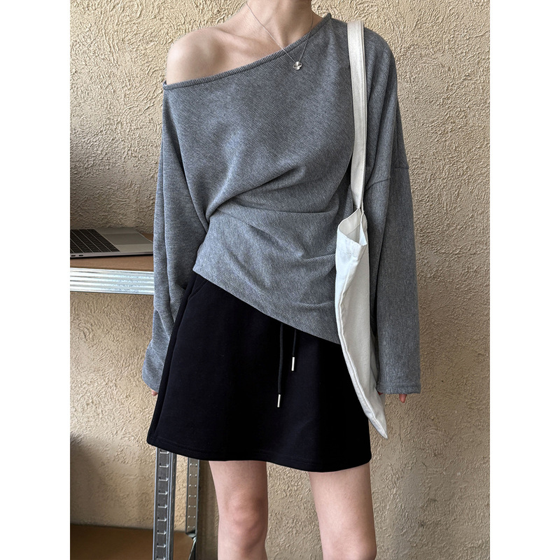 Luxi High-end Irregular Slant Shoulder Sweat Women's New Niche Design Pleated Split Waist Top 2889 Luxi High-end Irregular Slant Shoulder Sweat Women's New Niche Design Pleated Split Waist Top 2889