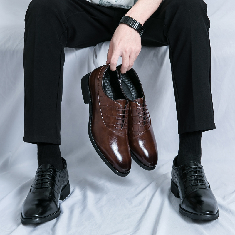 Transfronterizos zapatos de hombre grandes zapatos de cuero de suela gruesa primavera y otoño 2024 nuevos zapatos de cuero agudos al por mayor