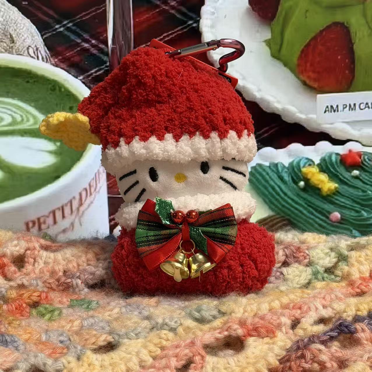 黒麦わら帽子キティ帽子ベビーペンダントラブバックル人形人形かわいいヘップバーンスタイルペンダントキーホルダー