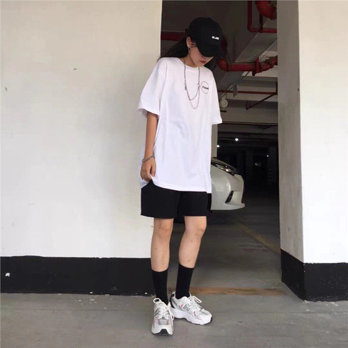 Black five-inch casual sports shorts for female students, new style in summer, loose high waist Korean version, slimming and versatile wide-leg pants 