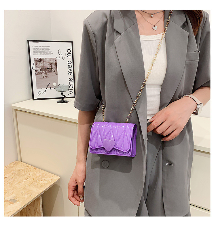 Kid's Small Silica Gel Solid Color Fashion Square Magnetic Buckle Crossbody Bag display picture 3