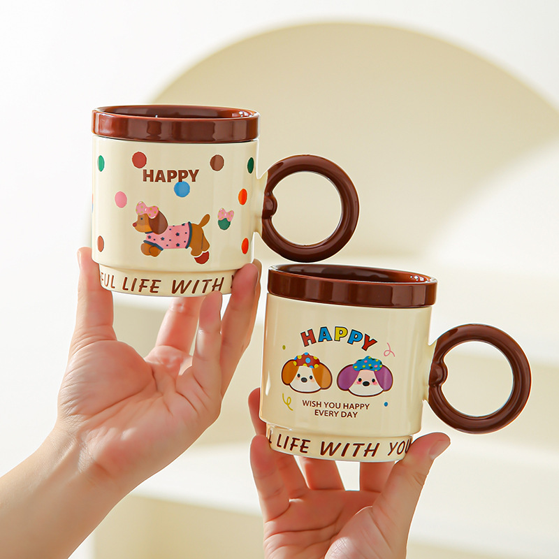 Taza de dibujos animados creativa con tapa de taza de cerámica para parejas de chicas taza de agua acompañante regalo de alto valor facial taza de marca conjunto doméstico