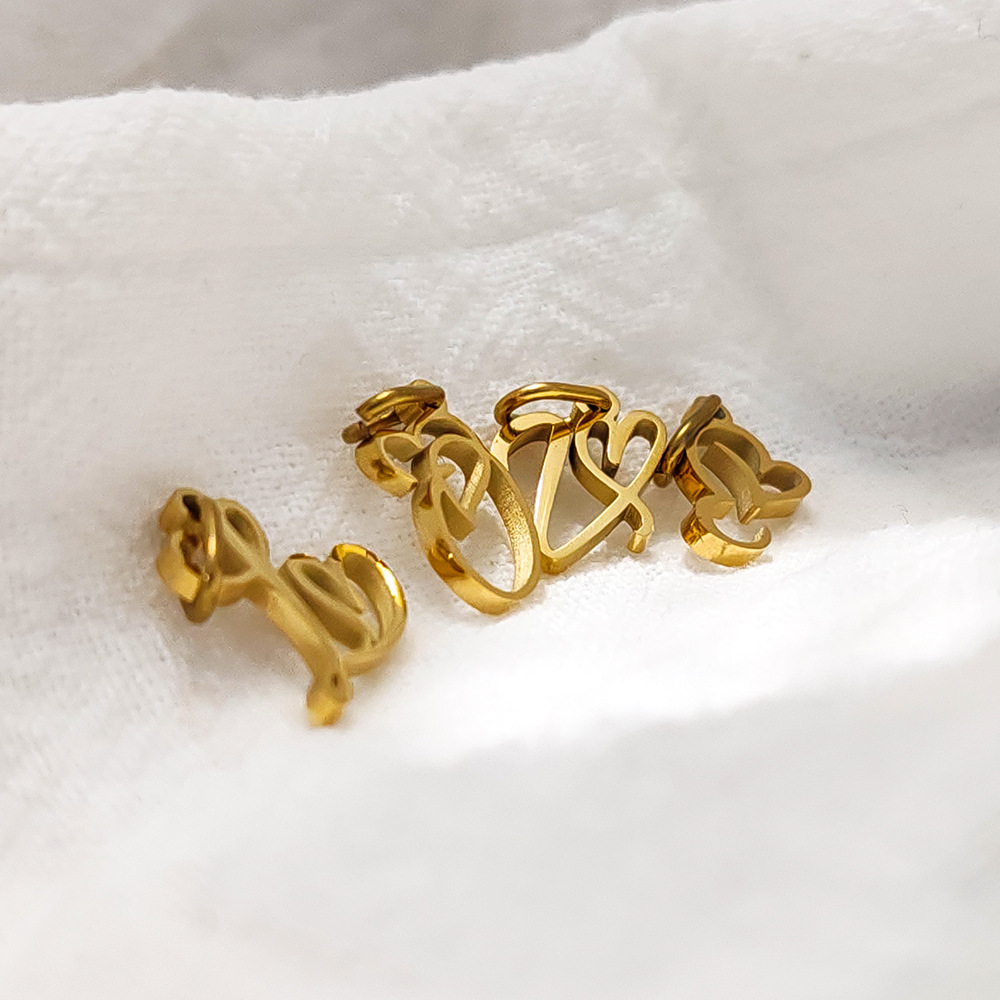 1 Piece Quantity 1 Piece 10*9mm 304 Stainless Steel Gold Plated Letter Polished Pendant