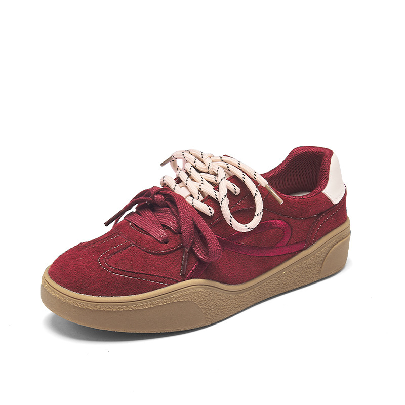 Zapatos de entrenamiento alemán rojos de la antigua mujer 2026 nuevo ballet de primavera con suela gruesa retro bordado zapatos de skate casuales