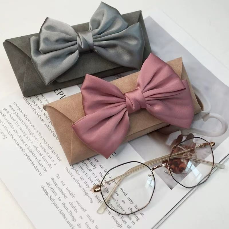 Japanese-Style Sheepskin Pattern Glasses Case, Anti-Pressure Glasses Storage Bag with Bow, Portable Flip-Top Sunglasses Case