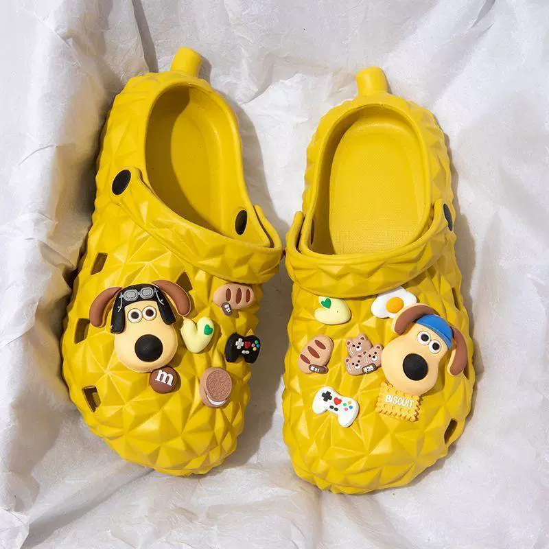 Креативные туфли с дырками дуриана, женские летние простые уличные пляжные сандалии с мягким дурианом, пара, свисающие сандалии с героями мультфильмов