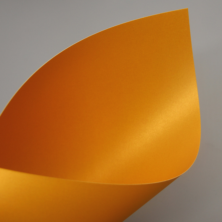 A4 totalmente abierto papel perla papel especial papel de metal 250g papel flash grueso cartón de color de doble cara cartón duro hielo blanco