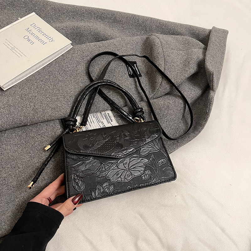 Moda coreana otoño e invierno nuevo bolso de PU casual axila hombro pequeño bolso cuadrado retro europeo y americano bolso portátil de la axila