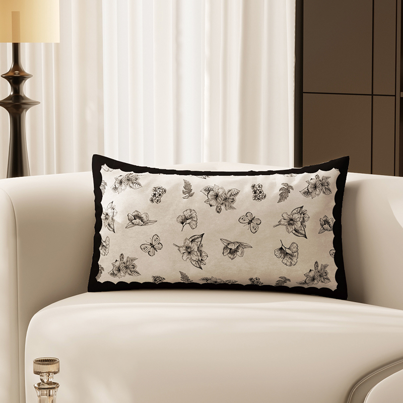 수년에 걸친 꽃 비단 베개