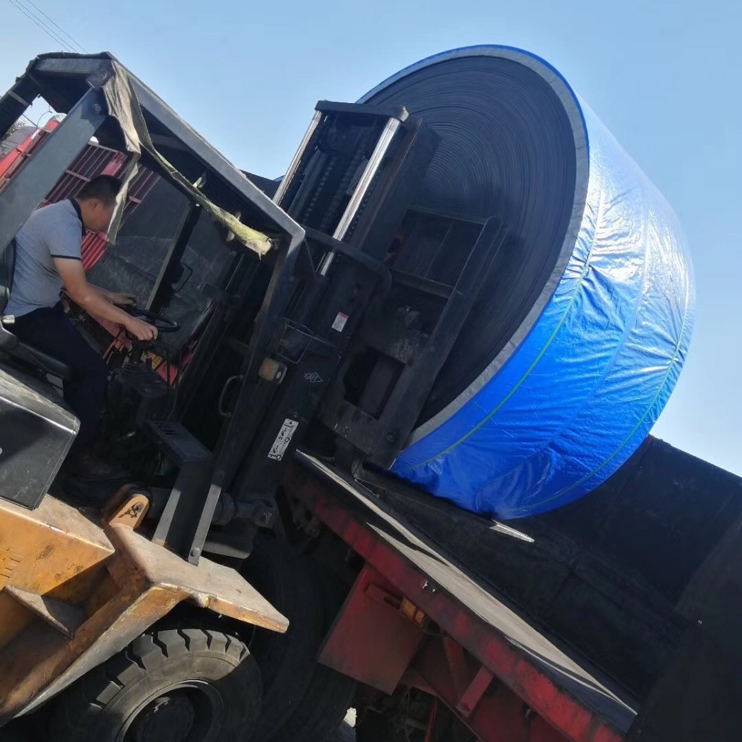 青岛橡胶传送带厂家 钢丝提升带 尼龙花纹橡胶输送带 耐温橡胶带