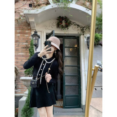 韩版鱼兔子的兔子娃娃领上衣女甜美风秋冬新款单排扣蕾丝拼接毛衣