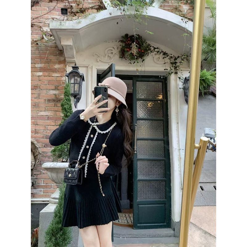 韩版鱼兔子的兔子娃娃领上衣女甜美风秋冬新款单排扣蕾丝拼接毛衣|undefined