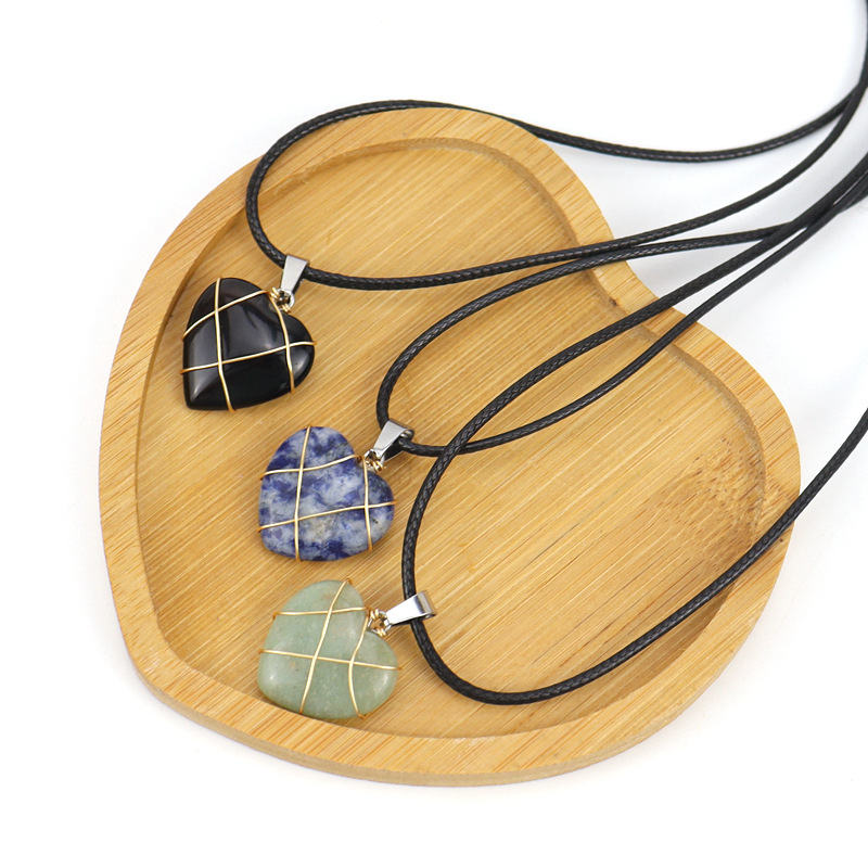 Retro Heart Shape Crystal Copper Plating Pendant Necklace 1 Piece