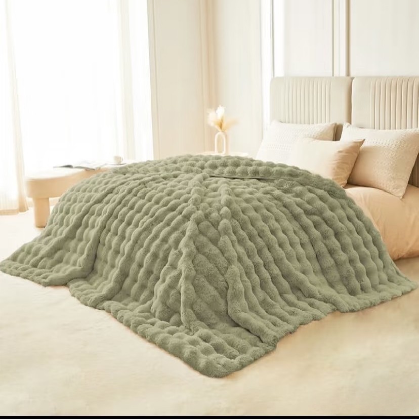 Luz de lujo imitación de conejo mantas de peluche mantas de siesta casuales de oficina dormitorio doble invierno grueso sofá mantas cálidas