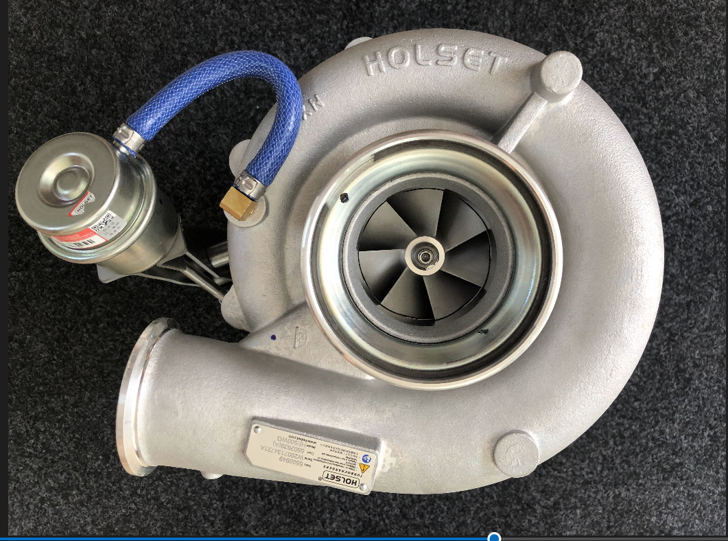 Suitable for Sinotruk Howo T7 460 Horsepower Original 202V09100-7915 5500949 Turbocharger Machine