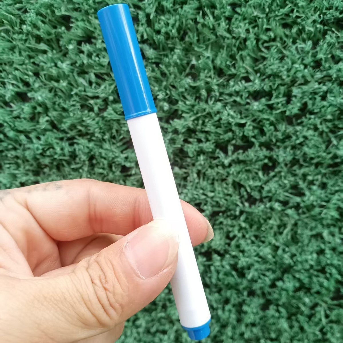 Pluma fluorescente estudiante fábrica al por mayor Oficina color pluma clave marcado acuarela pluma LED luz tablero pluma líquido tiza