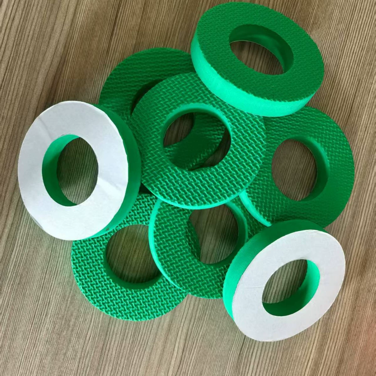 Подклеивающий EVA лист звукоизолирующий теплоизоляционный шумоподавляющий уплотнительный буфер огнестойкий противоударный антистатический eva профилированный обработки оптом