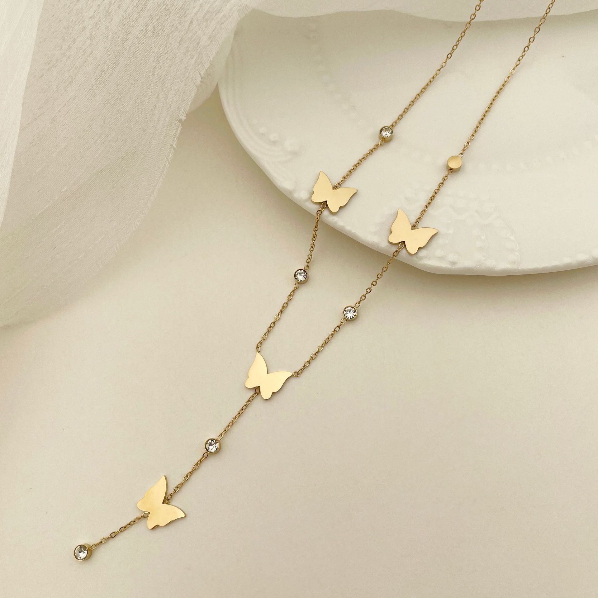 Style Simple Papillon Acier Inoxydable Acier Au Titane Placage Zircon Pendentif 1 Pièce display picture 6