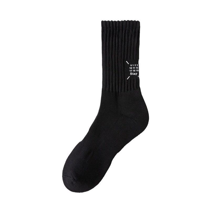 Wholesale Summer Japanese-Style Mid-Calf Men's Socks, White Sports Print Crew Socks, Long Comfortable Spring and Summer Styles