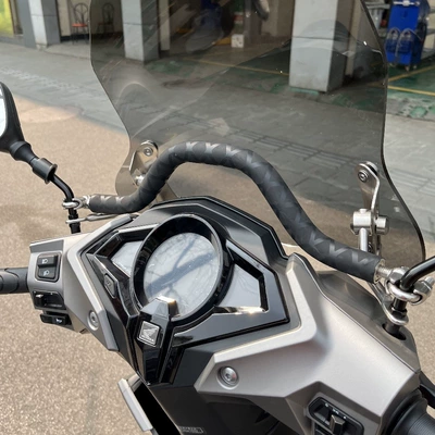 125 scooters, universal — Motorcycle front windshield