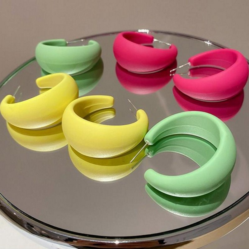 Simple New Candy Color Fluorescent C-shaped Earring display picture 4