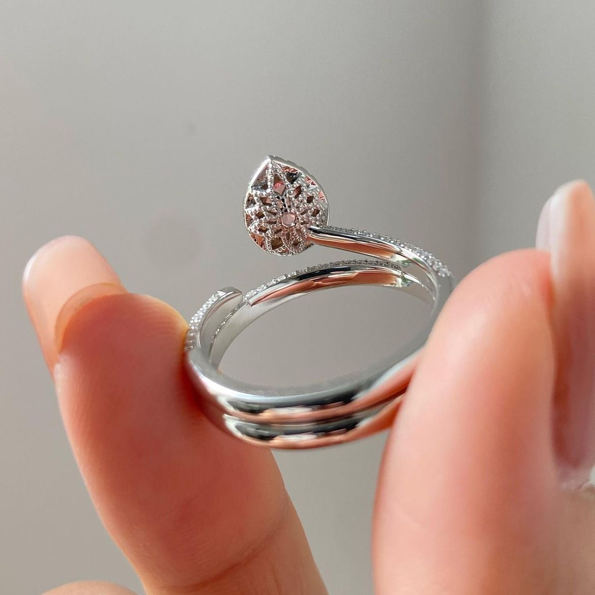 Plating, Inlay Design Wholesale Shiny Water Droplets Copper Plating Inlay Zircon Rings