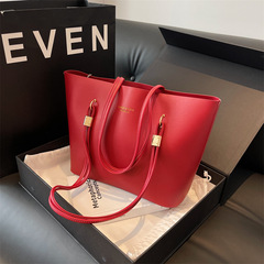 Minimalist Chic Shoulder Bag for Women, 2024 New Red Large Capacity Quality Trendy Tote Bag for Wedding and Marriage