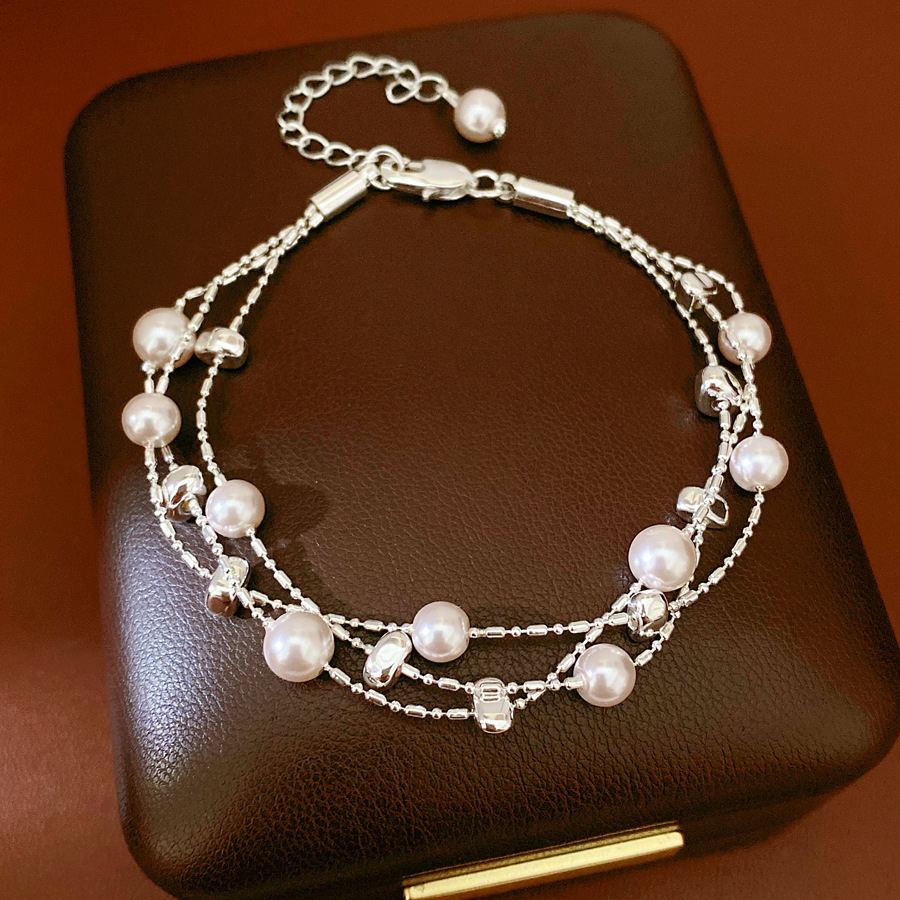 Pulseras de perlas redondas multicapa ligeras de lujo nicho pulseras de alta calidad temperamento de moda universal joyas al por mayor para mujeres image 7