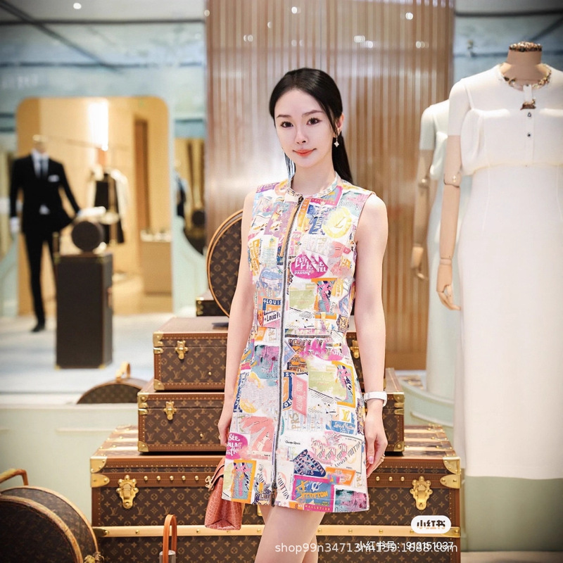 25 Spring and Summer New Shenzhen Nanyou Poster Badge Pure Cotton Denim Jacket Vest Dress Not in Version Free Delivery