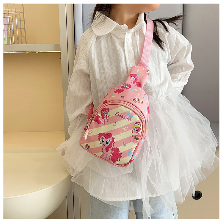 Wholesale of 2024 new children's bags, ins Korean cartoon chest bags, lightweight and fashionable travel crossbody backpacks for boys and girls undefined