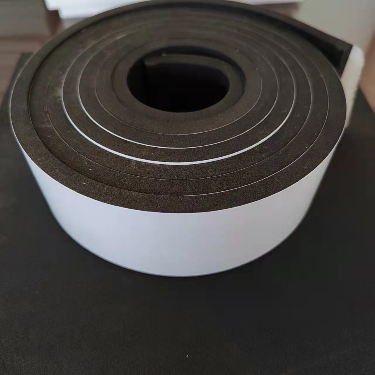 源头工厂主营EVA板pe板聚乙烯板泡沫板背胶涂胶不干胶普通胶