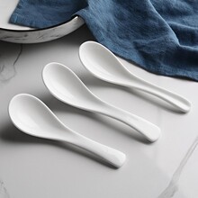 纯白无孔陶瓷勺子家用调羹吃饭勺餐馆骨瓷汤匙酒店陶瓷小汤勺批发