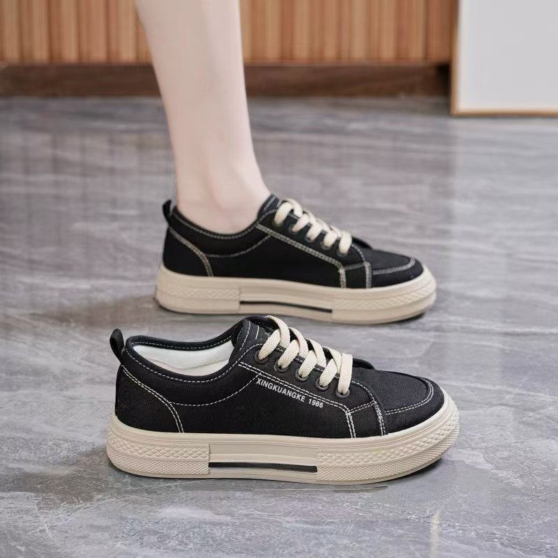 2025夏款校园风帆布鞋休闲低帮百搭透气女韩版平跟时尚简约板鞋