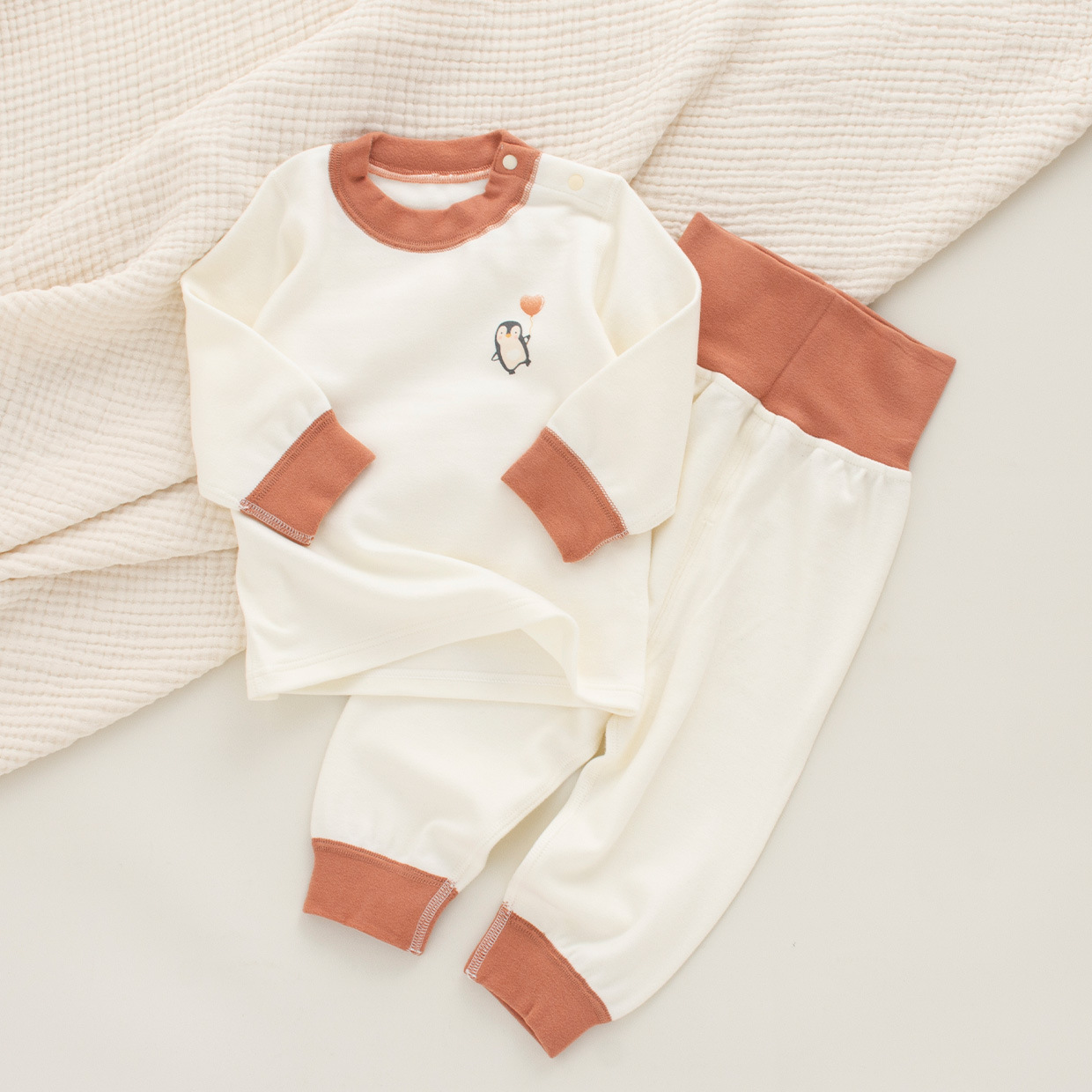 Derong penguin split set