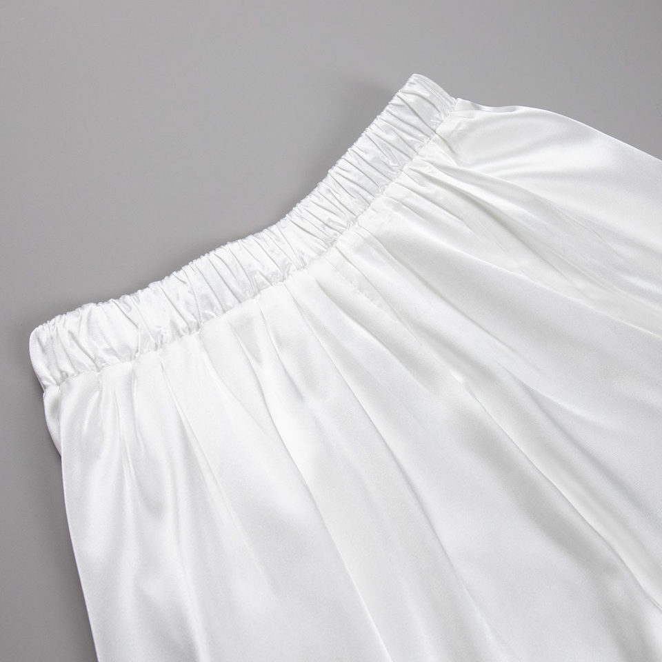 Chân váy nữ dáng chữ A lưng cao chất liệu satin bóng mịn dài vừa, vạt xòe rộng — Màu Kaki, Màu trắng, Màu đen chi tiết 3