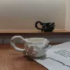 Белые бабочки в паре, чашка
