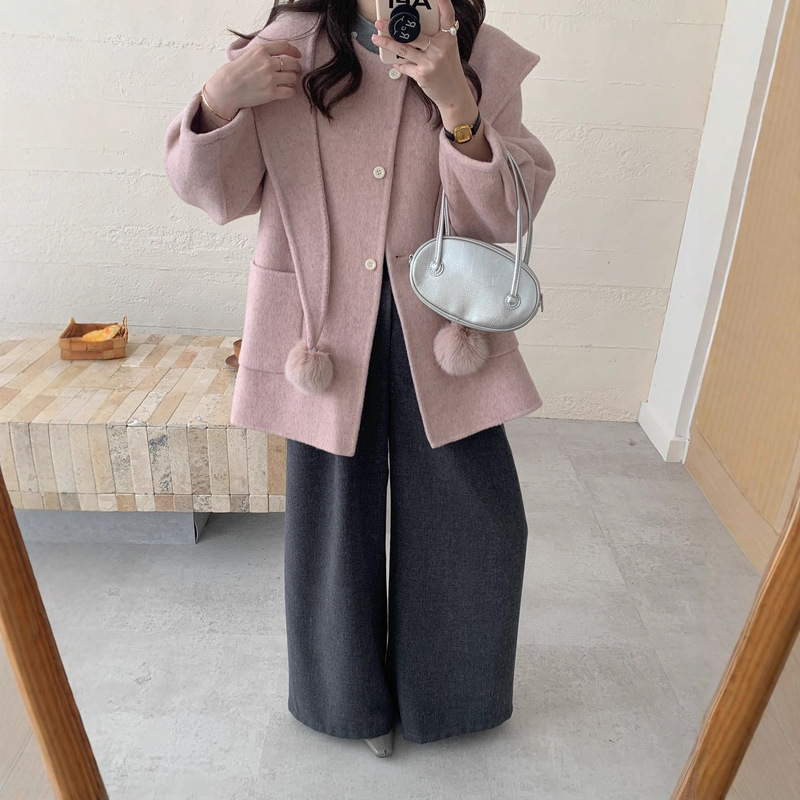 2025 New Autumn and Winter Double-Sided Wool Outwear Women's Mid-Length Korean Style Scarf Hooded Fox Fur Ball Woolen Outwear 2025 New Autumn and Winter Double-Sided Wool Outwear Women's Mid-Length Korean Style Scarf Hooded Fox Fur Ball Woolen Outwear
